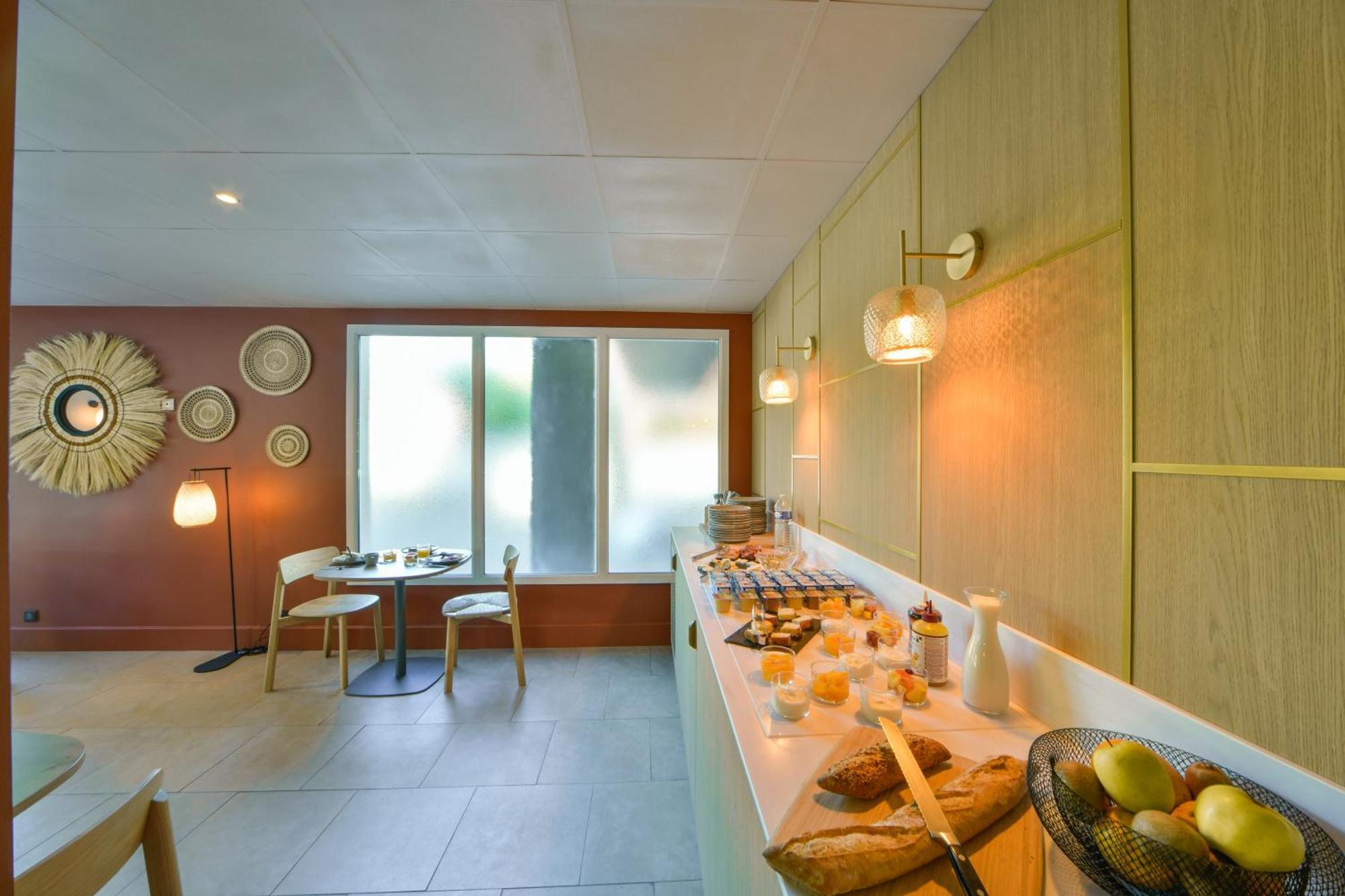 Bhoma Bourges - Hotel & Restaurant Bagian luar foto