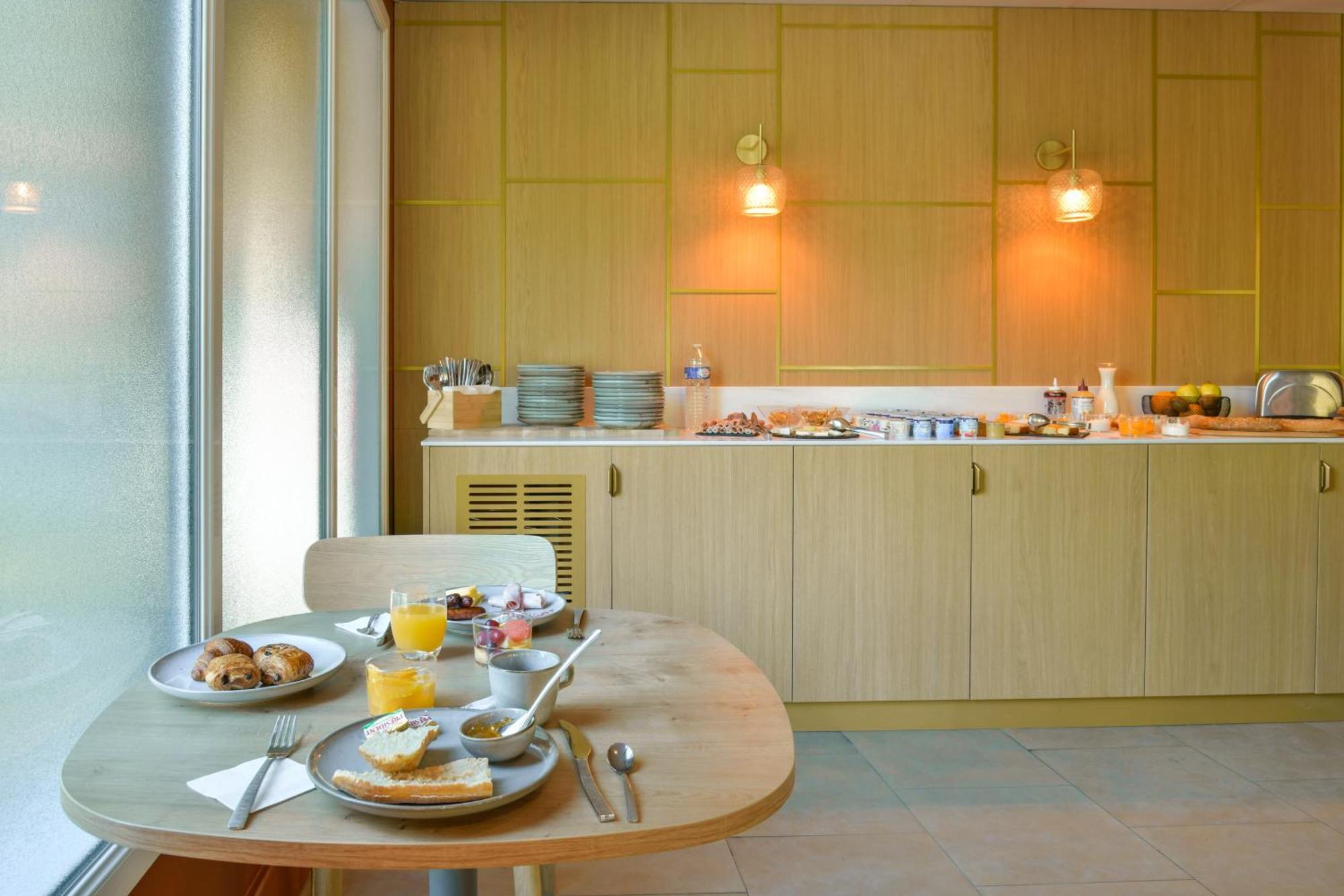 Bhoma Bourges - Hotel & Restaurant Bagian luar foto