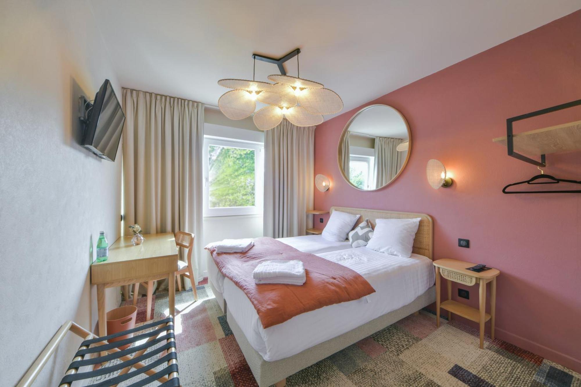Bhoma Bourges - Hotel & Restaurant Bagian luar foto