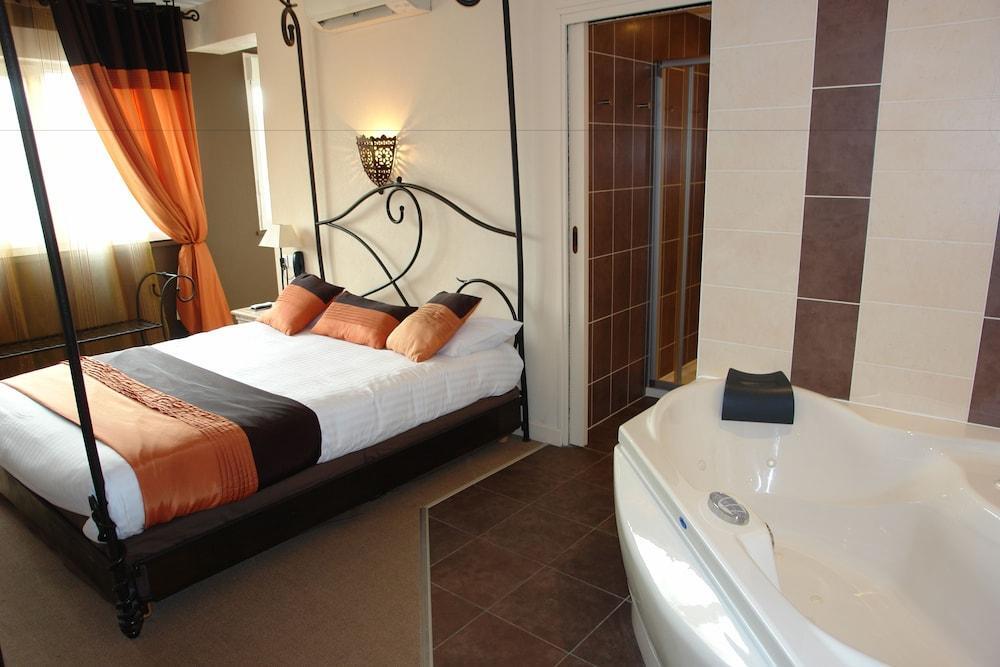 Bhoma Bourges - Hotel & Restaurant Bagian luar foto